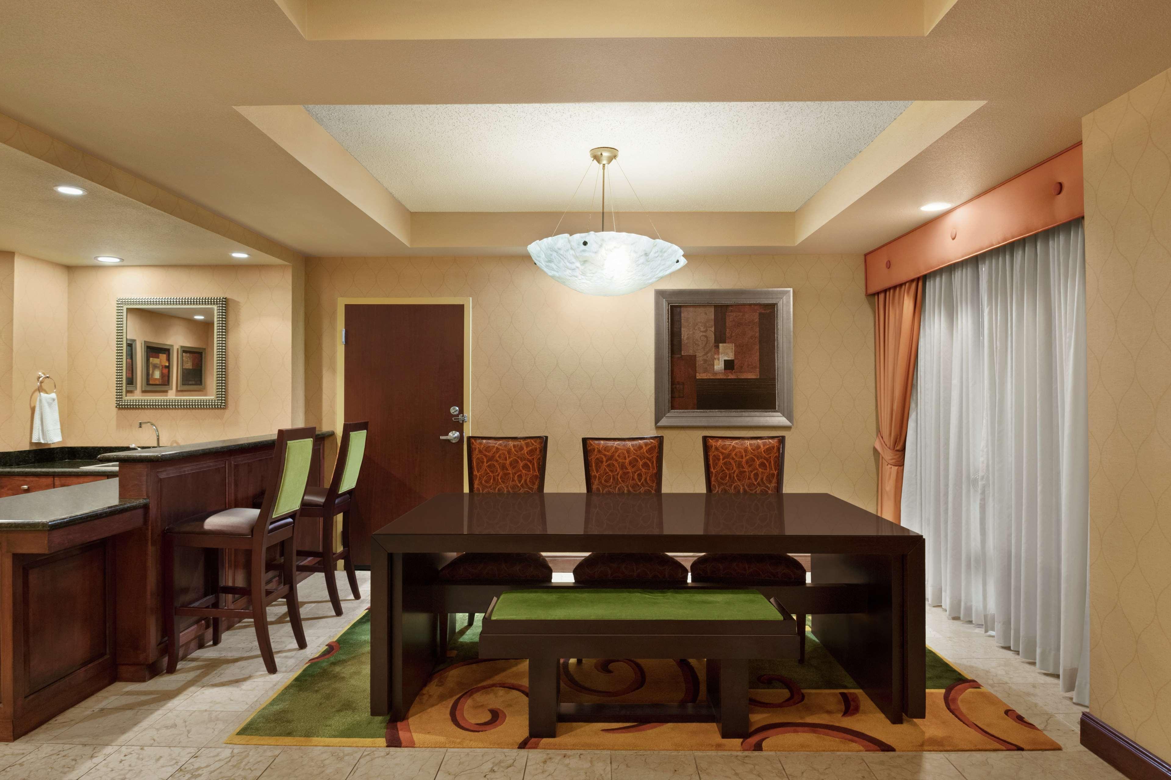 Embassy Suites Huntsville Εξωτερικό φωτογραφία
