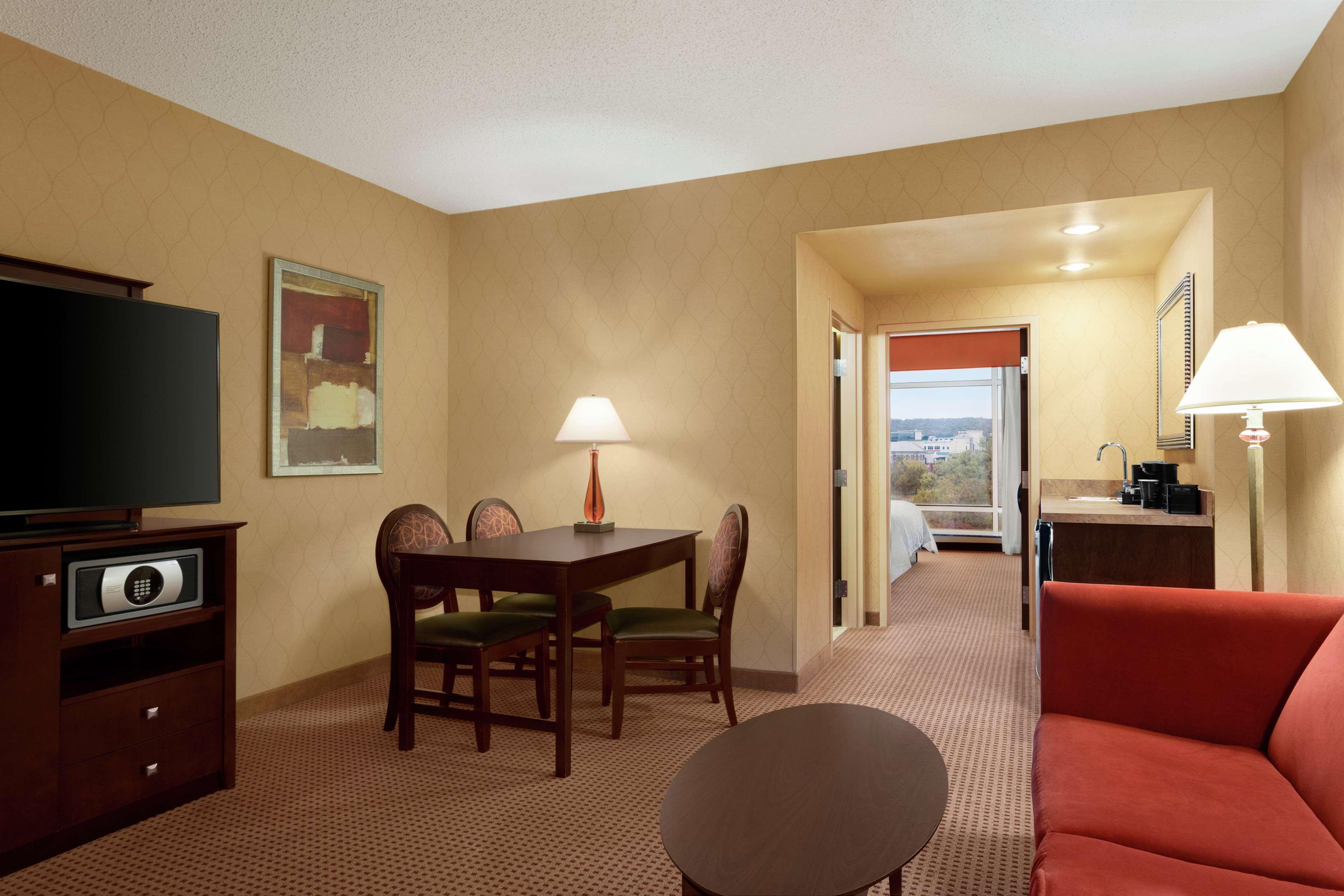 Embassy Suites Huntsville Εξωτερικό φωτογραφία